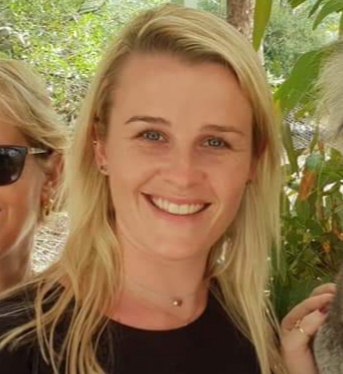 Rhiane D, English, from Spain