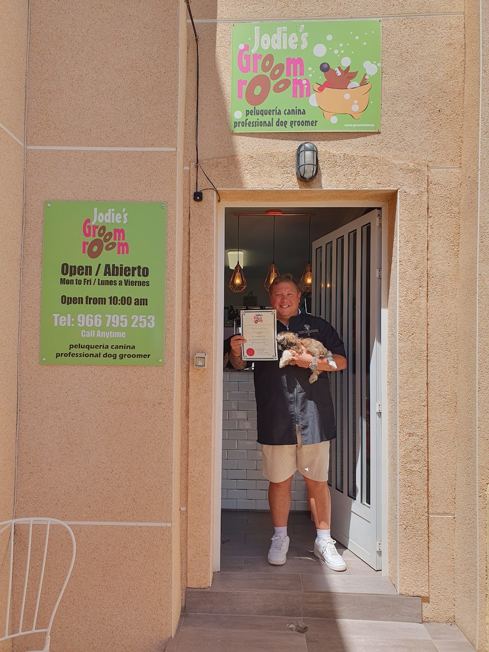 Neil, Alicante